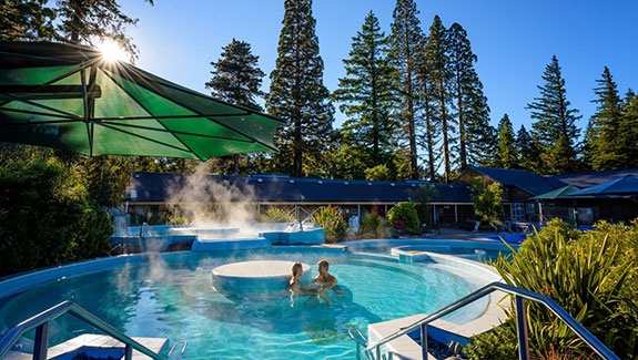 this motel is just opposite the Hanmer Springs Thermal Pools